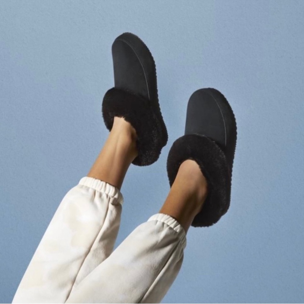 Sorel coffee run slippers